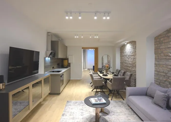 Huge Designer Apartment In Mitte 120 Sqm