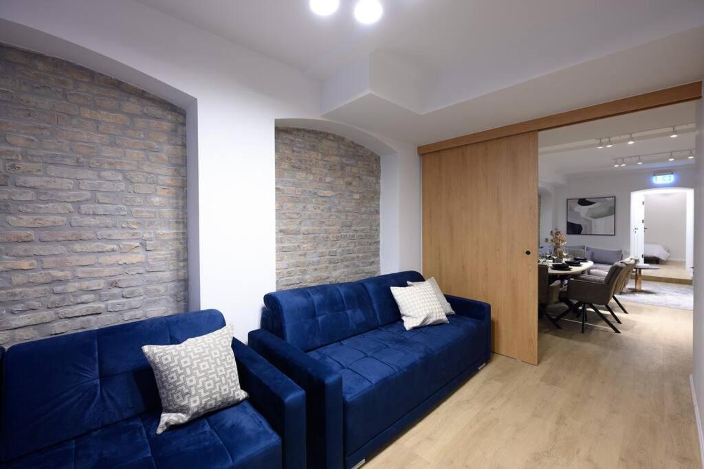 Huge Designer In Mitte 120 Sqm Apartment *