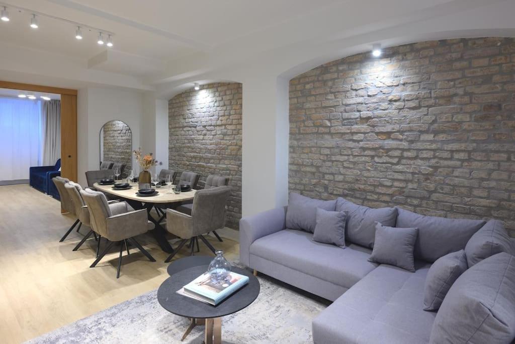 Huge Designer In Mitte 120 Sqm * Berlin