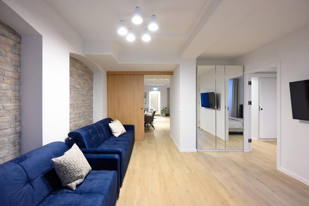 Apartment Huge Designer In Mitte 120 Sqm