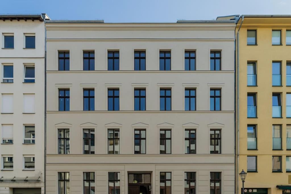 Huge Designer In Mitte 120 Sqm Berlin
