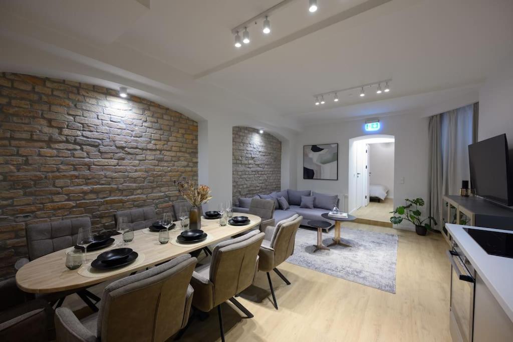 Huge Designer In Mitte 120 Sqm Berlin